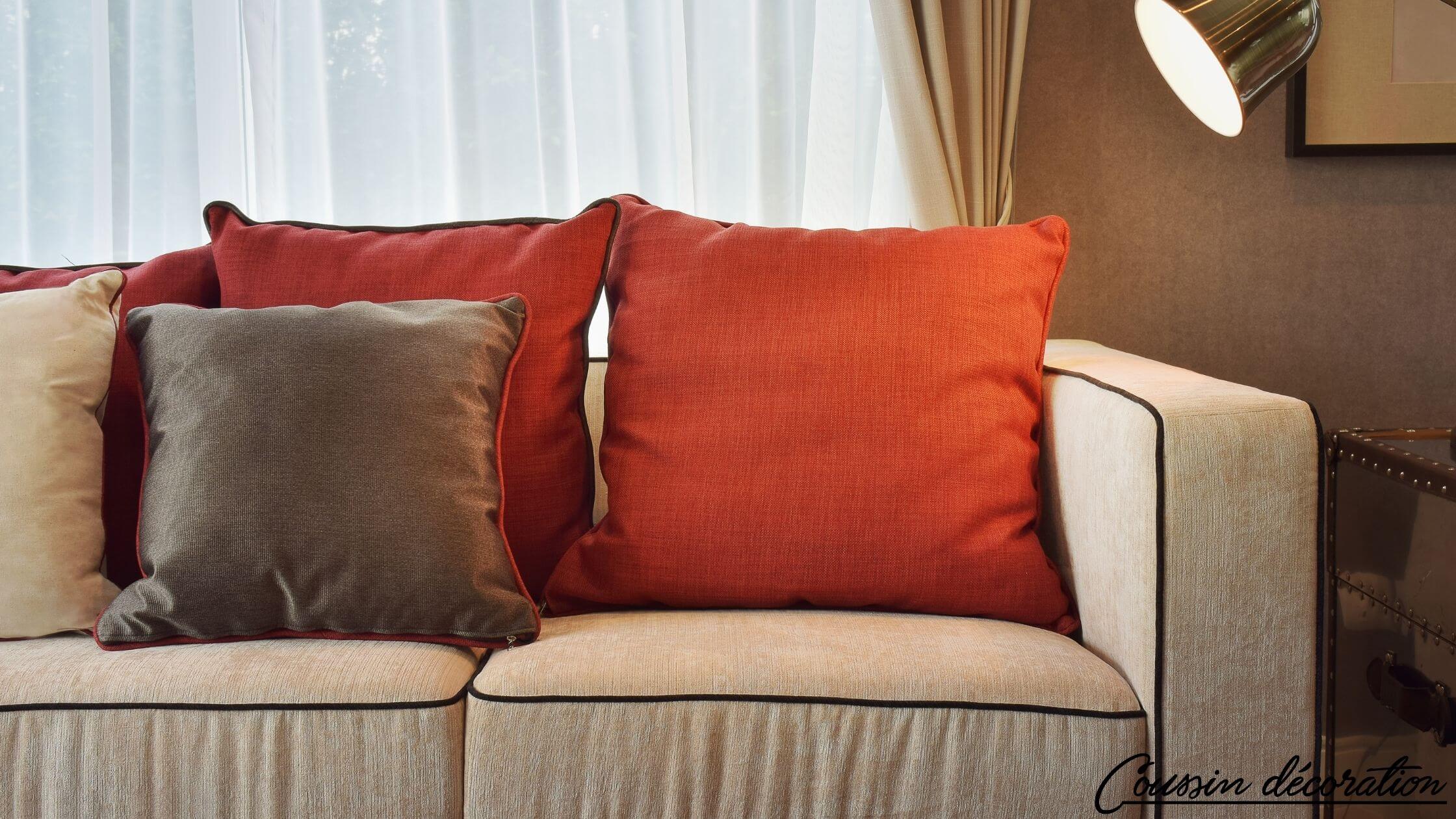 Allier le beige et l'orange