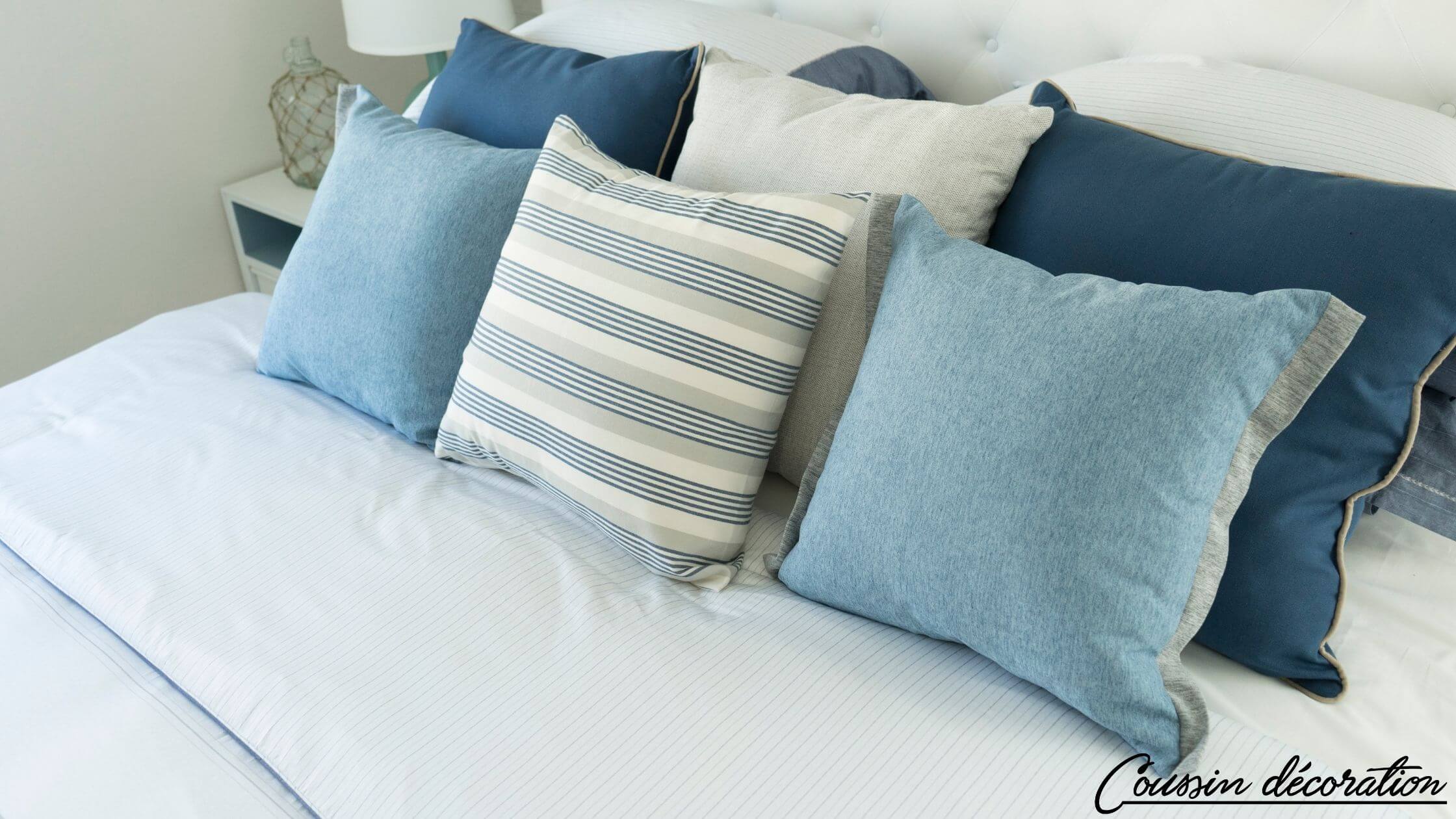 Nuances de coloris bleu pour décorer la tête de lit